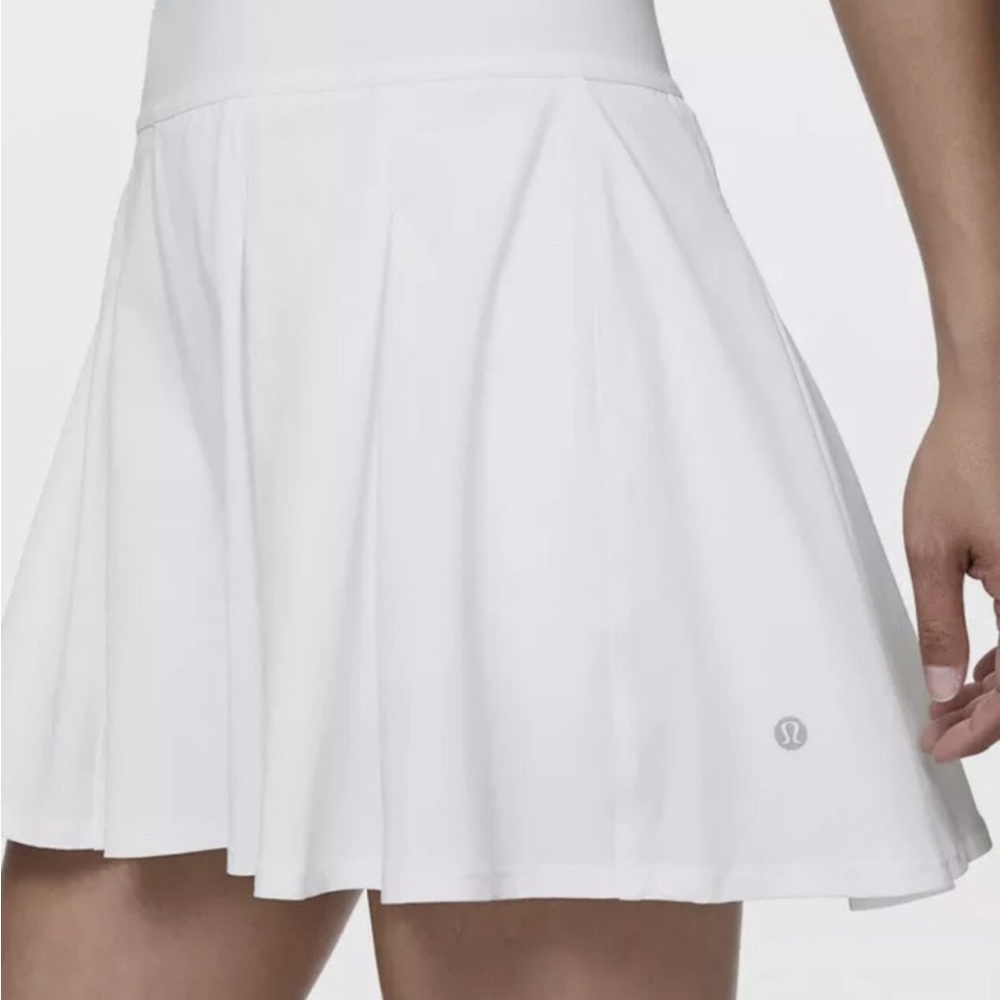 White Lululemon tennis skirt size 2